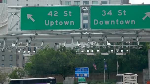 Vítejte Cedulích New York City Odchází Lincolnova Tunelu Znamení Uptown — Stock video