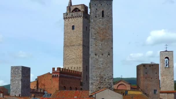 意大利托斯卡纳地区San Gimignano的中世纪建筑 无人驾驶飞机射击 — 图库视频影像