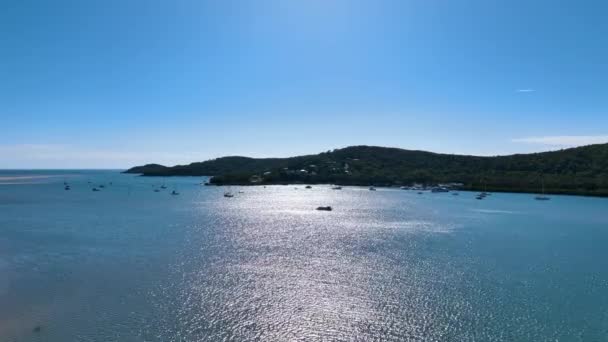 Искрящиеся Моря Полет Направлению Городу Квинсленд 1770 Году — стоковое видео