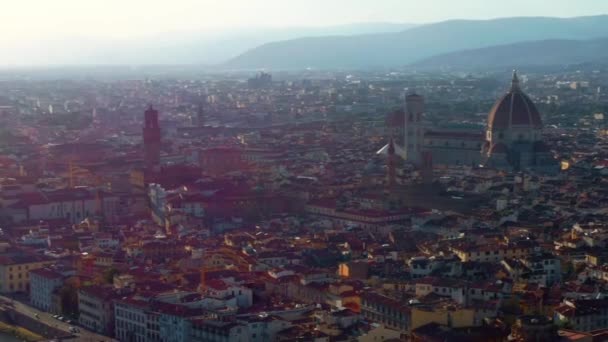 Dramatic Sunrise Panoramic Aerial Florence Old City Toscana Itália Panning — Vídeo de Stock