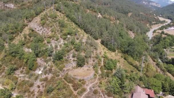 Eglise Stephen Apparaissant Derrière Forêt Roncal Navarre — Video