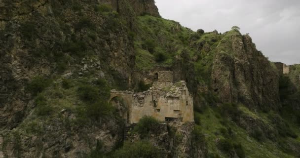 Άνοδος Του Φρουρίου Tmogvi Καταστρέφει Βουνά Του Καυκάσου Στο Samtskhe — Αρχείο Βίντεο
