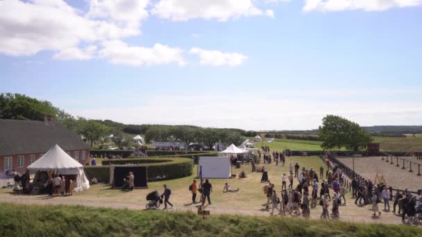 Tourists Roaming Historic Well Preserved Danish Spottrup Castle Summer Denmark — Stock Video