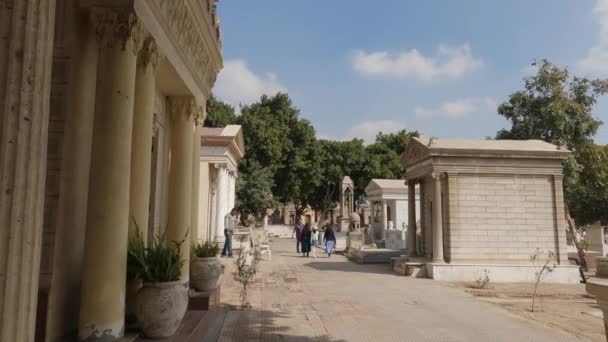 Blick Auf Eine Alltagsszene Auf Einem Katholischen Koptischen Friedhof Kairo — Stockvideo