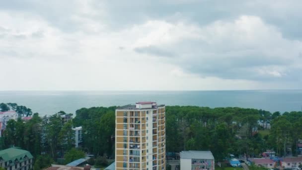 Ureki Georgia Karadeniz Kıyısındaki Bir Apartman Dairesi Hava Aracı — Stok video