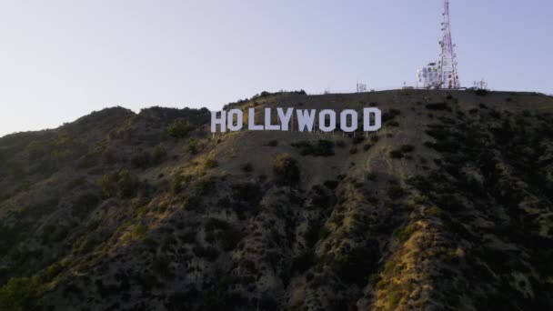 Вид Воздуха Вокруг Знака Голливуда Парке Гриффит Золотой Час Лос — стоковое видео