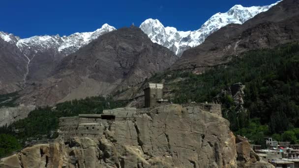 Pakistan Karakoram Karayolu Ndaki Eski Bir Yapının Veya Kalenin Uzaktan — Stok video