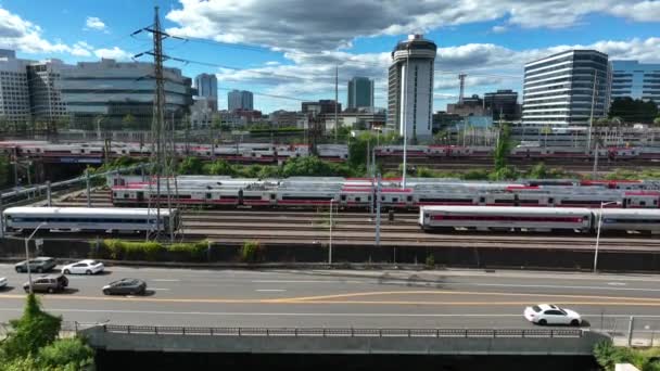 Centro Transporte Estación Stamford Para Servicio Tren Ferrocarril Que Sirve — Vídeos de Stock