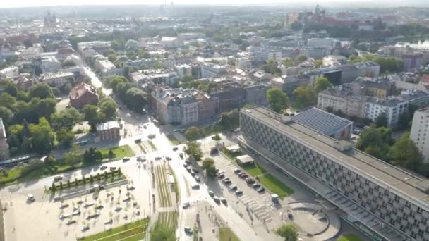 Dron Lotniczy Tyłu Poruszający Się Kadr Miejskiego Krakowa Kraków Polsce — Wideo stockowe