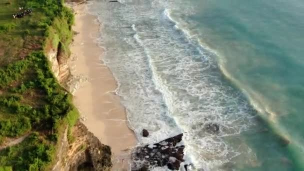 Vista Surreal Mar Partir Clif Uluwatu Onde Pequenas Marés Estão — Vídeo de Stock