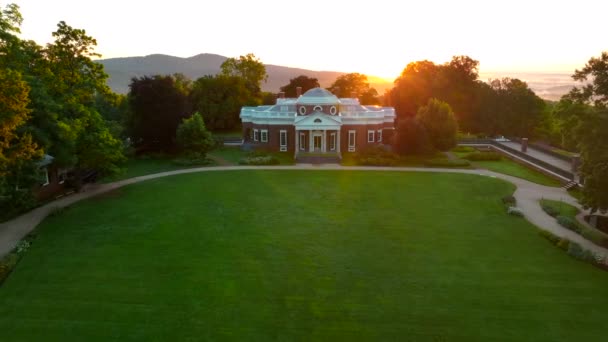 Монтичелло Дом Президента Сша Томаса Джефферсона Воздух Прекрасном Восходе Солнца — стоковое видео