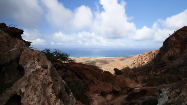 Timelapse Bela Vista Oceano Índico Ilha Socotra Iêmen Rochas Vermelhas — Vídeo de Stock
