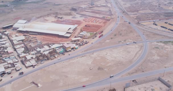 Impressionante Colpo Drone Aereo Autostrada Peruviana Con Auto Circolazione Una — Video Stock