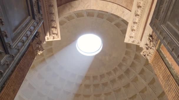 View Pantheon Dome Oculus Source Natural Light Temple Gods Ancient — Stock Video