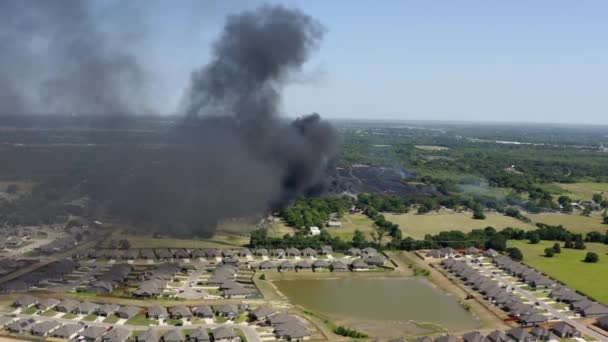 Raging Rural Fire Threatening Fields Houses Countryside Aerial View — Stock Video