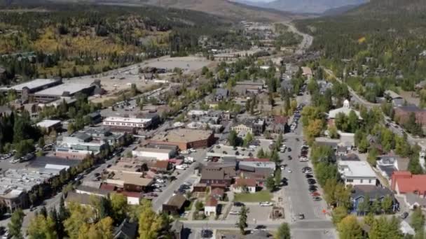 Vista Aerea Sul Villaggio Breckenridge Giorno Autunno Colorado Usa Tilt — Video Stock