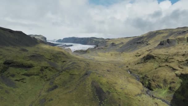Paisaje Montaña Verde Con Solheimajokull Outlet Glacieren Fondo Islandia Aérea — Vídeos de Stock