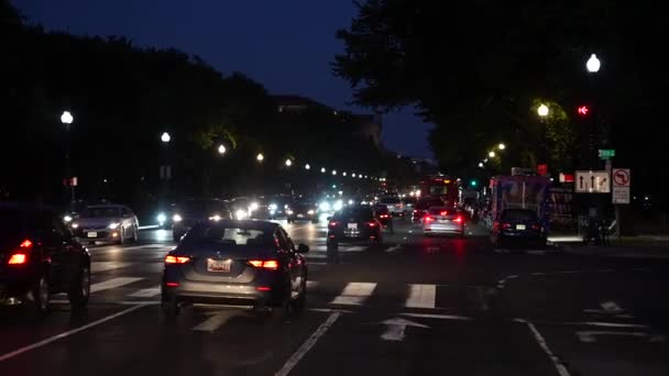 Tráfico Ciudad Americana Por Noche Conductor Coches Seguimiento — Vídeo de stock