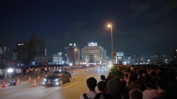 Ponte Completamente Embalada Com Multidão Japoneses Durante Festival — Vídeo de Stock
