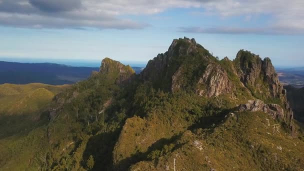 Lecąc Nisko Szczycie Świata Podziwiając Niekończące Się Krajobrazy Nowej Zelandii — Wideo stockowe