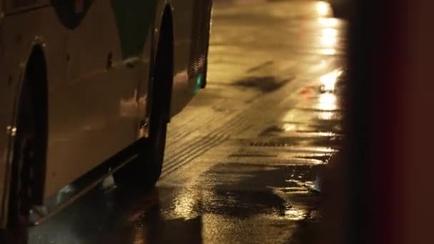 Hongkong Sierpnia 2022 Samochody Ciężarówki Taksówki Przekraczające Prędkość Autostradzie Atmosferą — Wideo stockowe