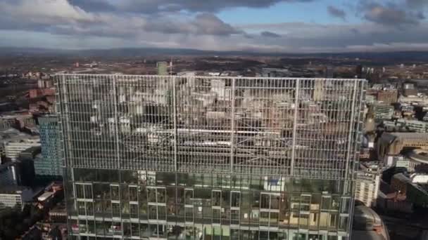 Lot Dronem Aeril Wokół Dachu Wieży Beetham Widokiem Penthouse Otaczającą — Wideo stockowe