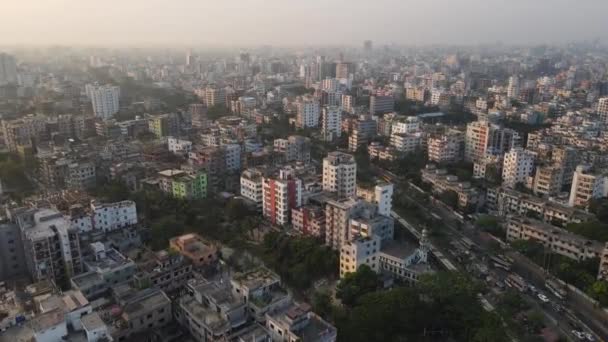 Luftaufnahme Der Stadt Dhaka Zug Fährt Durch Die Stadt Bangladesch — Stockvideo