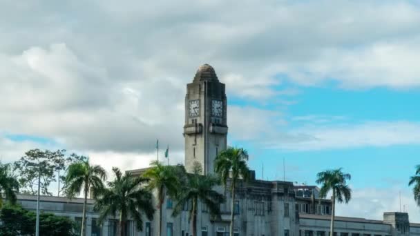 Vládní Budova Suva Vysokými Věžemi Mraky Pohybující Pozadí Timelapse — Stock video