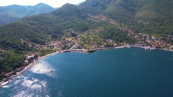 Vista Aérea Costa Pitoresca Kotor Bay Montenegro Estrada Costeira Cênica — Vídeo de Stock