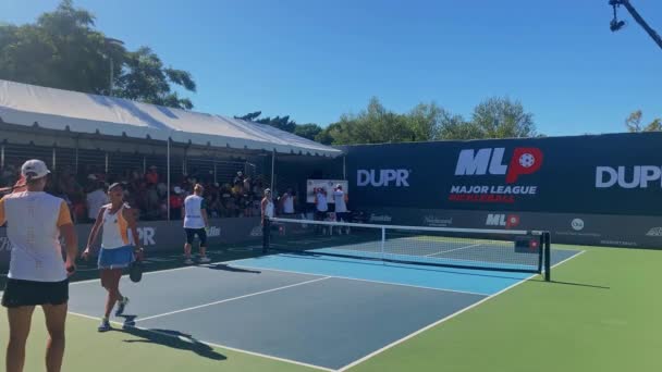 Permainan Pickleball Turnamen Mlp Pantai Newport Yang Cerah Amerika Serikat — Stok Video