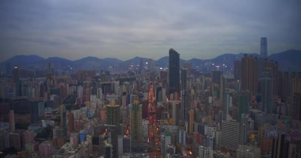Ünlü Nathan Yolunun Üzerindeki Bulutlu Bir Günde Hong Kong Şehrinin — Stok video