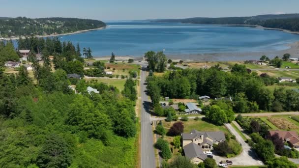 Aerial Shot Flying Freeland Main Street Holmes Harbor Whidbey Island — Stock Video