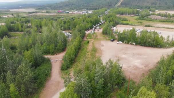 Drohnenvideo Der Trans Alaska Pipeline Fairbanks Während Des Sonnigen Sommertages — Stockvideo