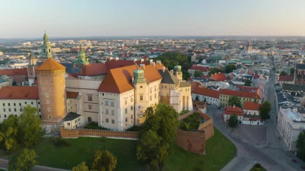 Vaste Antenne Van Wawel Royal Castle Bij Zonsopgang Krakau Polen — Stockvideo