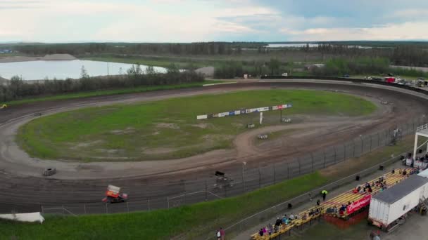 Drone Video Sprint Car Racing Mitchell Raceway Fairbanks Sunny Summer — стокове відео