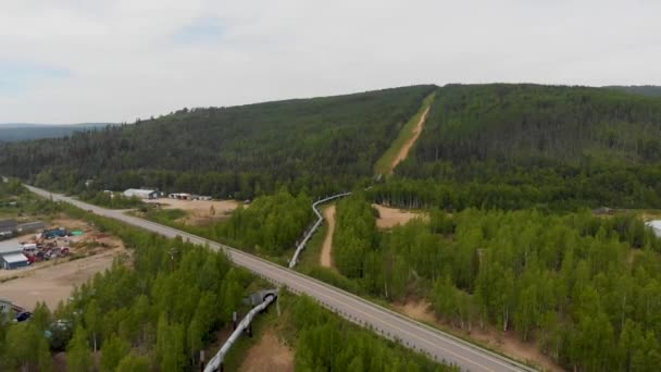 Беспилотное Видео Котором Запечатлен Переход Через Аляску Шоссе Фэрбенксе Время — стоковое видео