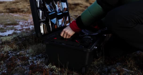 Photographe Fermeture Couvercle Rigide Caméra Conteneur Extérieur Islande — Video