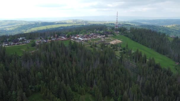 Vuelo Cordillera Gubawka Gubalowka Cerca Las Montañas Polacas Tatry Una — Vídeo de stock