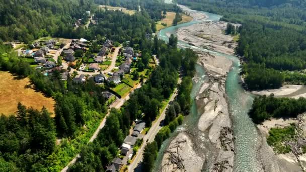 Idyllic Neighborhood Evergreen Forest Landscape Chilliwack River Valley British Columbia — Stock Video