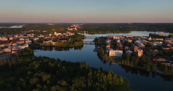 Luchtfoto Rond Boten Het Vanajavesi Meer Zonsondergang Hameenlinna Finland Rondcirkelen — Stockvideo