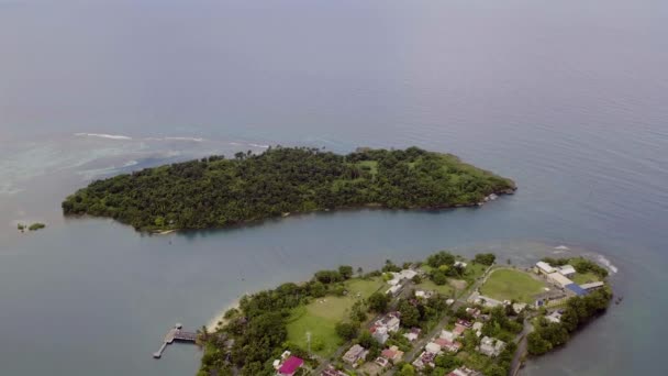 Widok Lotu Ptaka Wyspę Navy Port Antonio Jamajce Szkołą Titchfield — Wideo stockowe