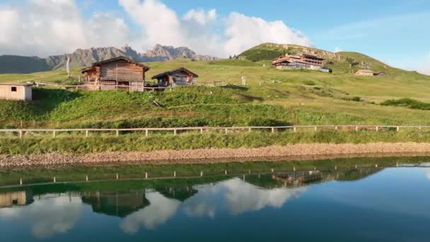 Aerial Video Sunrise Dolomites Mountains Shot Beautiful Meadows Seiser Alm — Stock Video