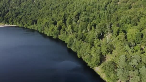Piękny Spokojny Krajobraz Jeziora Lough Tay Jezioro Guinnessa Górach Wicklow — Wideo stockowe