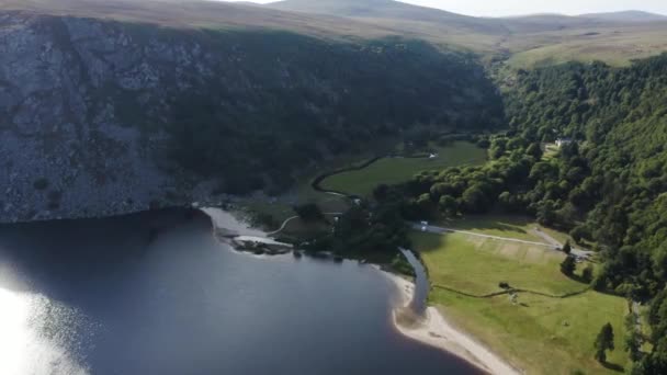 Piękny Spokojny Krajobraz Jeziora Lough Tay Jezioro Guinnessa Górach Wicklow — Wideo stockowe