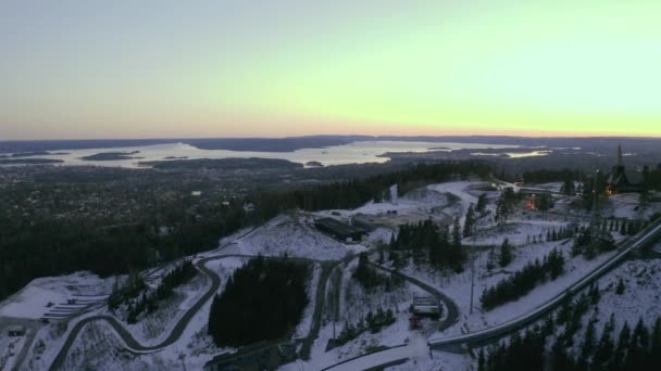 Oslo City Holmenkollbakken Ski Jump Vinterpark Winter Park Tryvann Drone — Vídeo de stock