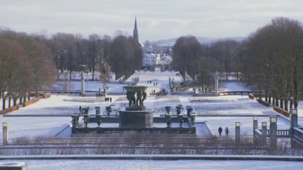 Frogner Park Oslo Norwegia Rozległy Krajobraz Pracami Budowlanymi Ciągnik Rzeźby — Wideo stockowe