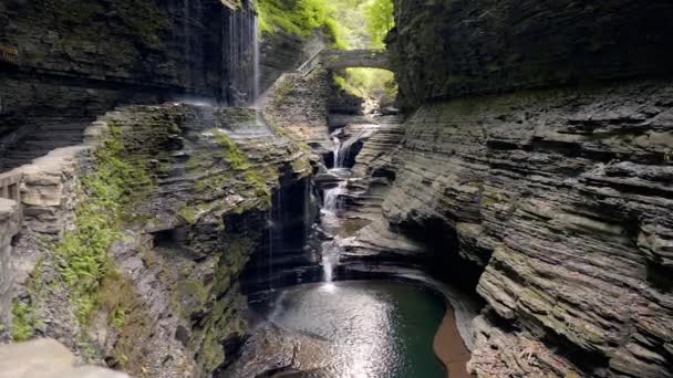 Beautiful Waterfall Creek Flowing Gorge Watkins Glen State Park New — Stock Video