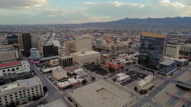 텍사스의 Aerial Drone View Rising Panoramic View Downtown Paso Area — 비디오