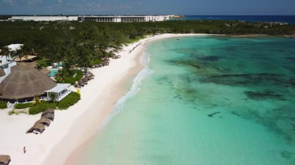 Crystal Clear Turkos Vatten Och Vit Sand — Stockvideo