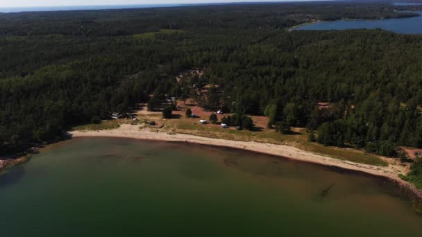 Flygfoto Framför Stranden Degersand Sommar Åland Finland Nedåtgående Lutande Drönare — Stockvideo